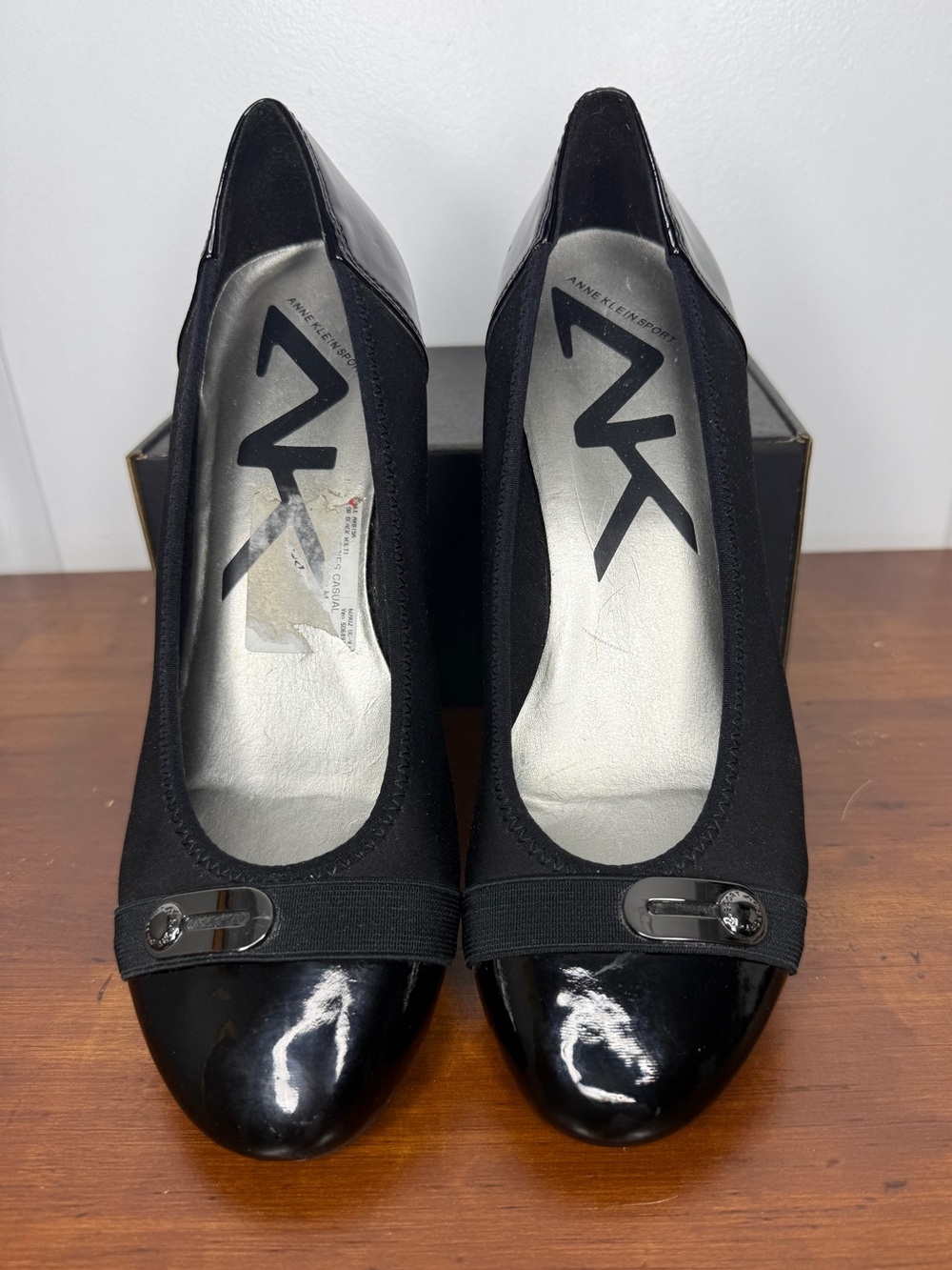 Anne Klein Sport Black Fabric Patent Toe Wedge Flats Comfort Slip-On | GUC - Picture 7 of 9